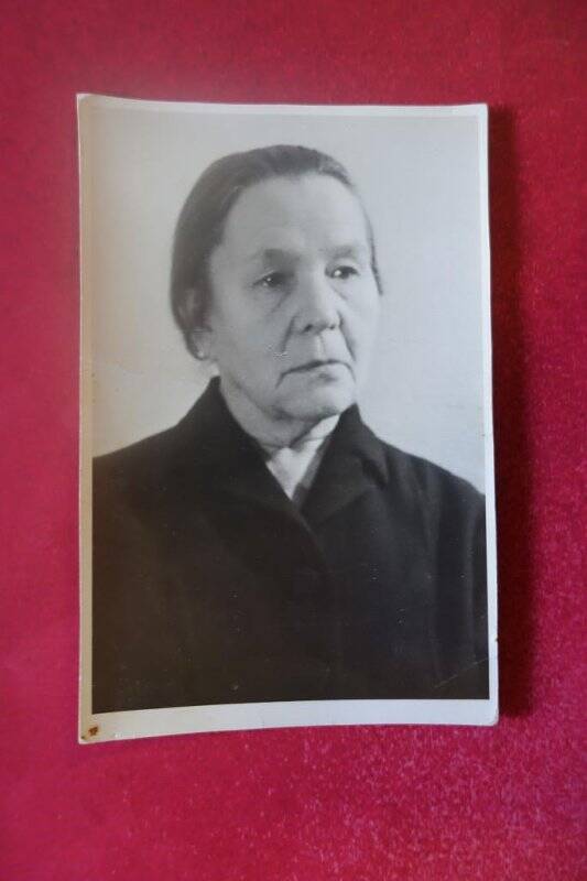Ишуткина Мария Федоровна, учитель начальных классов школы №3 города Верхняя Пышма. 1957 год.
