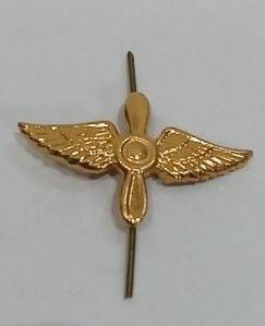 Эмблема (петличный знак различия) Военно-Воздушных сил Российской Федерации (ВВС РФ) старого образца.