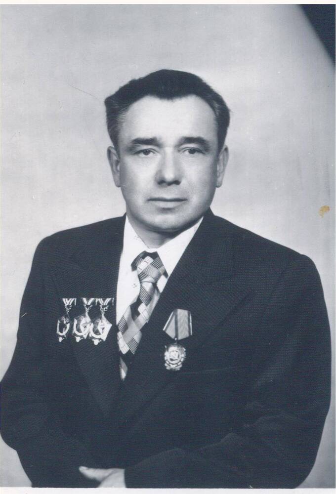 Фотография черно - белая Жалейко Алексей Иванович (портрет)