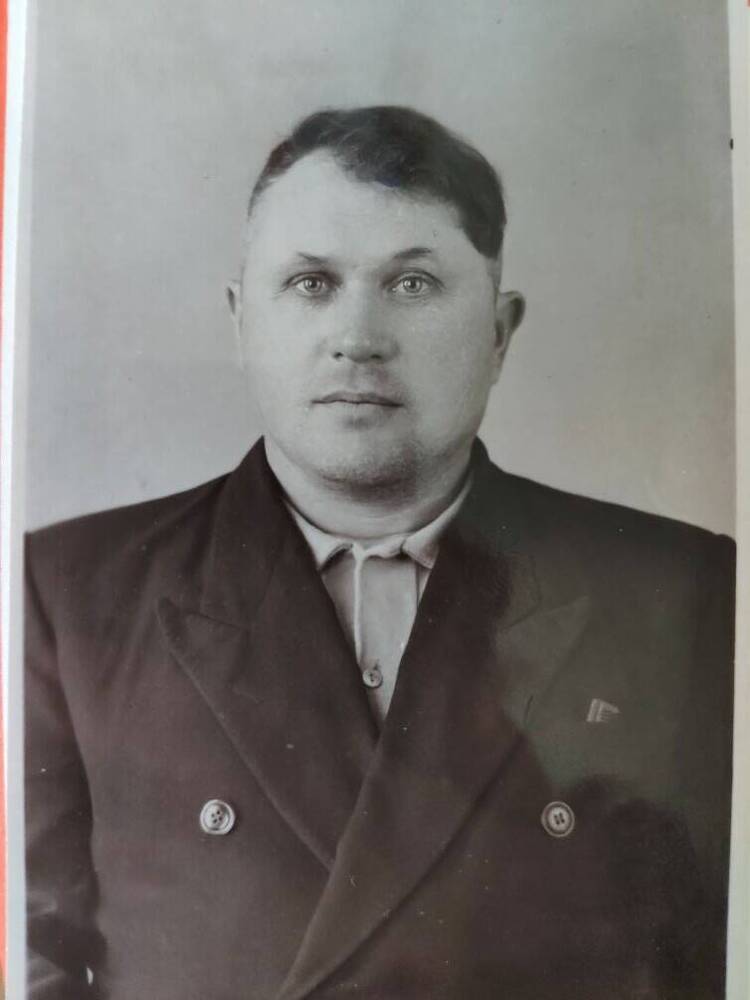 Фото: Ильичёв Фёдор Николаевич из Юбилейной Книги Почёта завода Пластмасс 1917 - 1967 г.г.