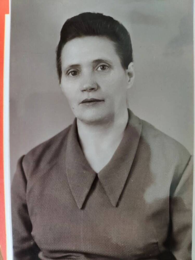 Фото: Климакина Александра Семёновна из Юбилейной Книги Почёта завода Пластмасс  1917-1967 г.г.