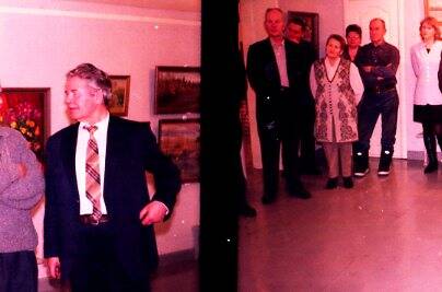 Негативы цветного изображения мероприятия, открытия выставки художника А.Милованова  2002. Фото Величко