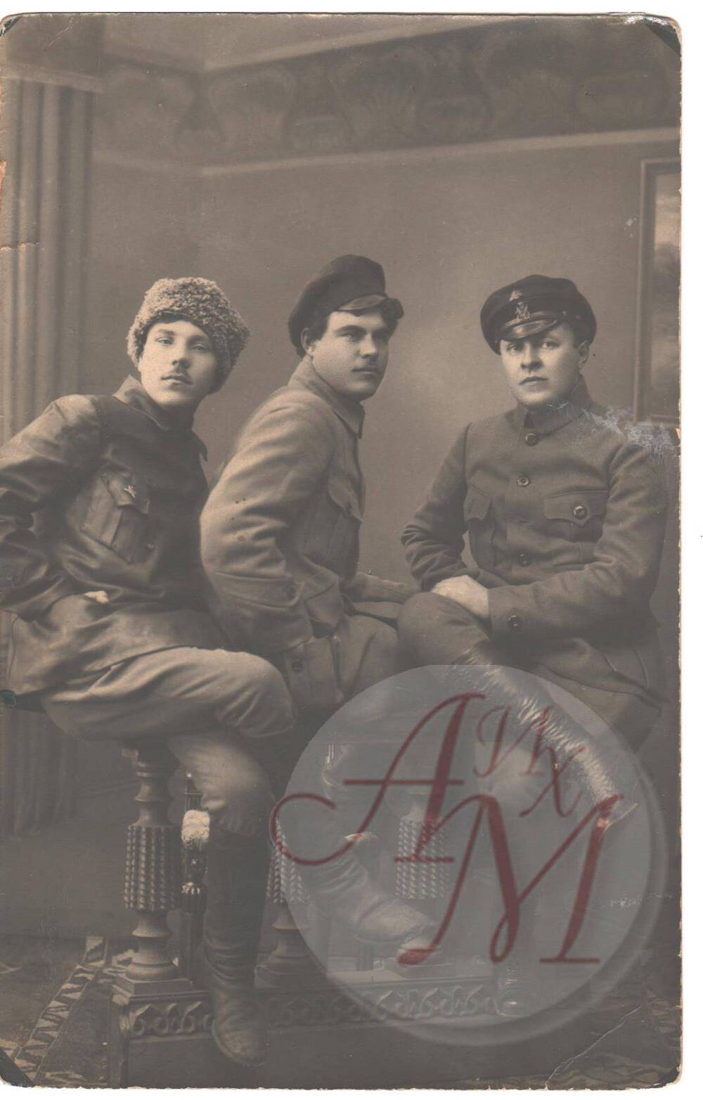 Фотография. Активные участники становления Советской власти в Арзамасе: Морозов, Бесов, Николаев.