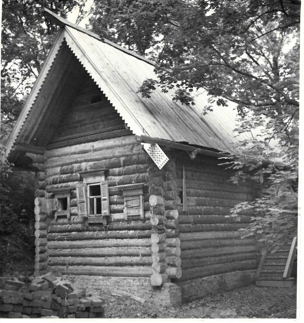 Фото дом Салтыковой из д. Кошелево. Перевезен и собран в музее деревянного зодчества Щелоковский хутор.