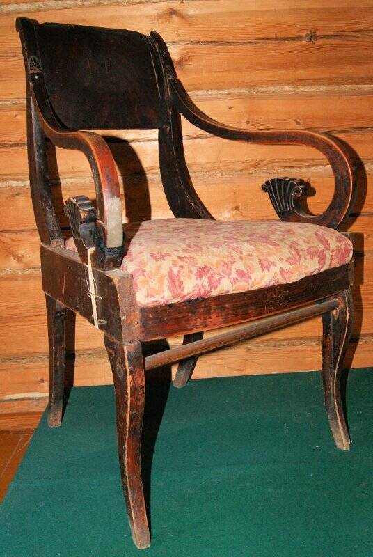 Кресло в стиле ампир. Принадлежало Е.П.Сибирцеву.
