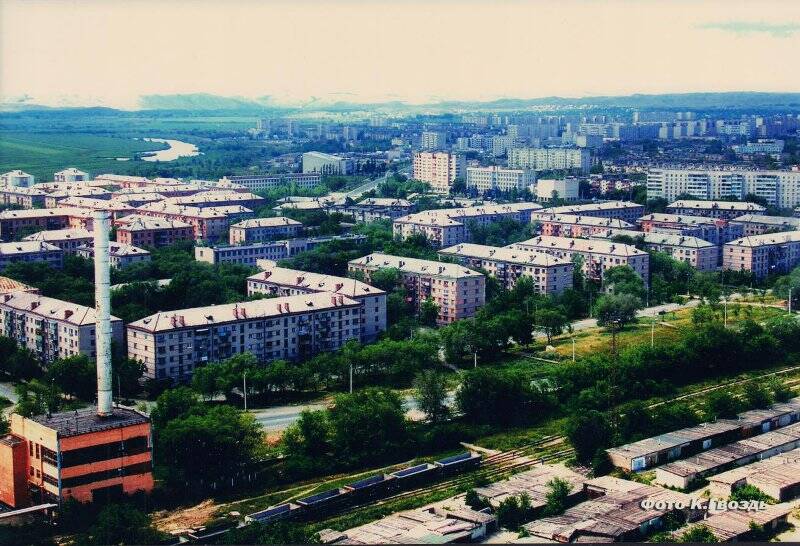 Фотография цветная. Фотосерия Константина Александровича Гвоздя «Виды города» 1990-2000-е годы.