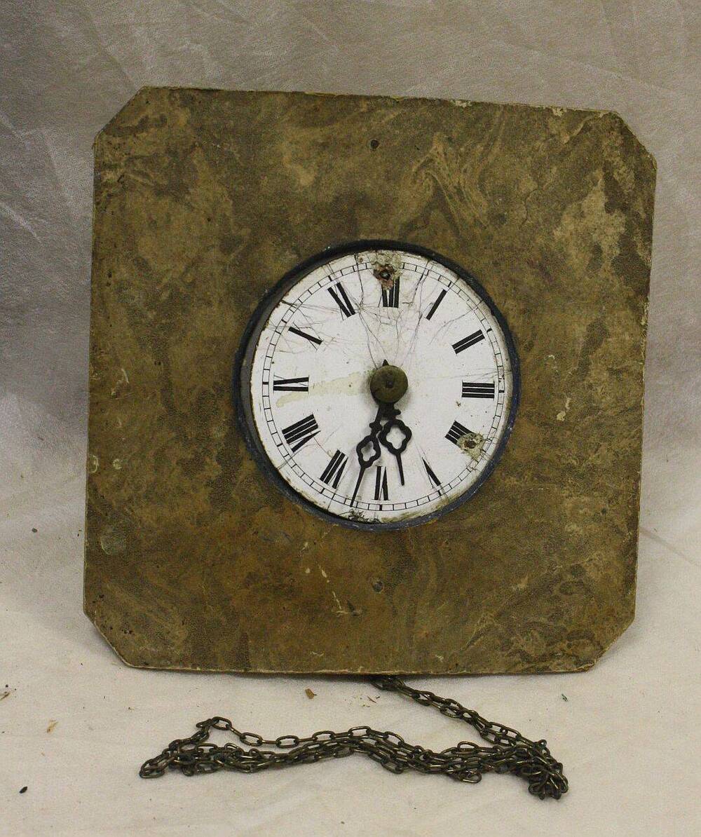 Часы настенные часовой фабрики A. Willmann & Co.
