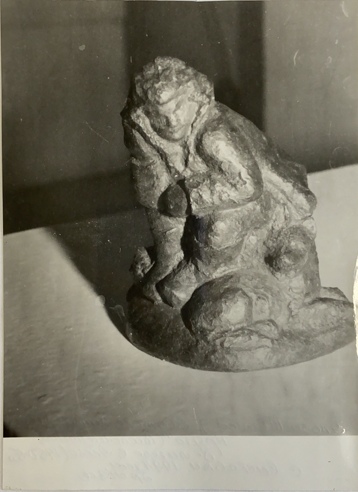 Фотография черно-белая, любительская Миниатюрная скульптура Житель Заполярного круга