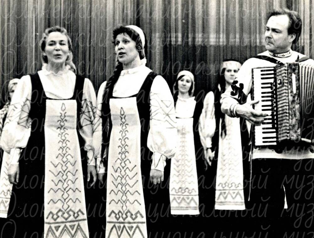 Фото, Олонецкий народный хор, автор Казнин В.А., ч/б, 1975 г.