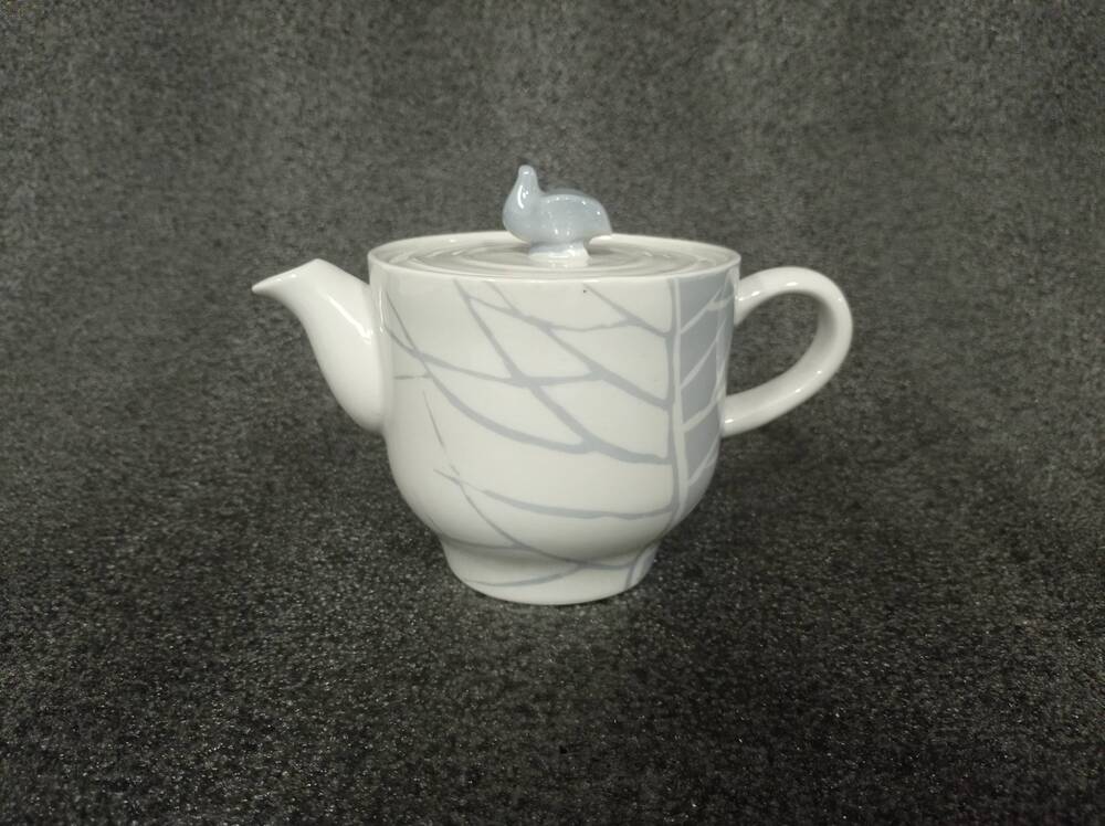 Чайник с крышкой из чайного сервиза Иней из 8 предметов