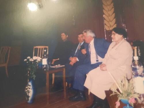 Фотография: встреча руководителей Зонального района на праздновании юбилея района в 2003 году
