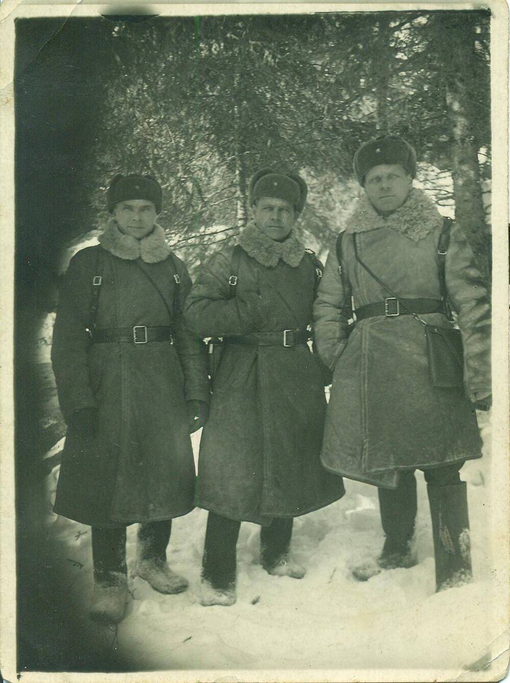Фотография. Кобля Петр Иванович с боевыми друзьями.