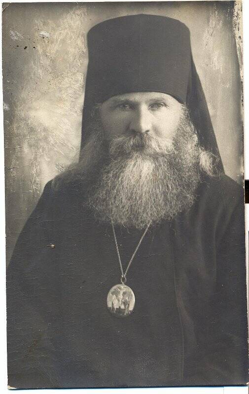 Открытка. Священнослужитель Венедикт, Епископ Крондштадский.  1928 г.