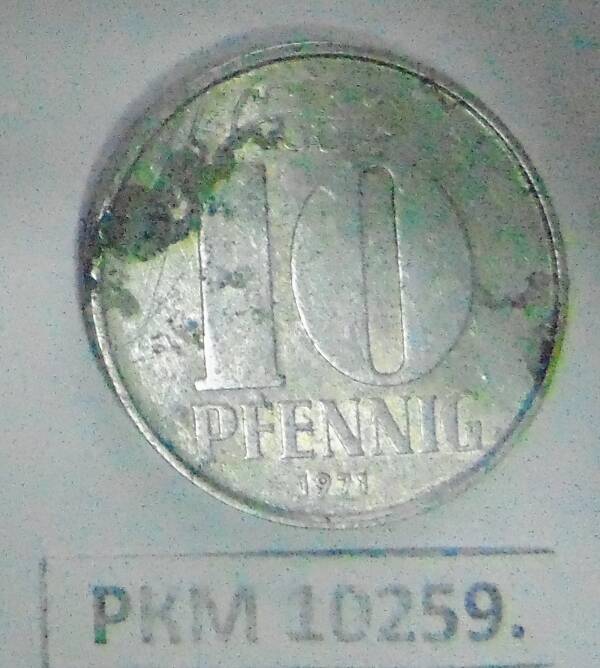Монета: «10 PFENNIG» .