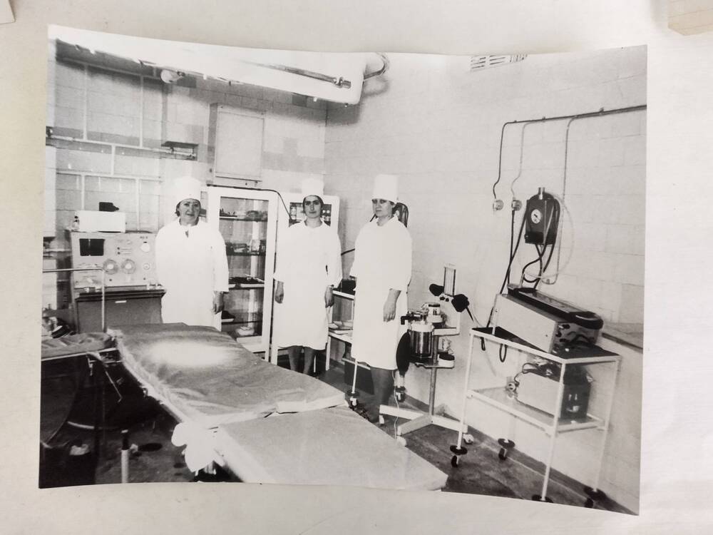 Фотография.  Операционный блок хирургического отделения детской городской больницы, ноябрь 1987 г.