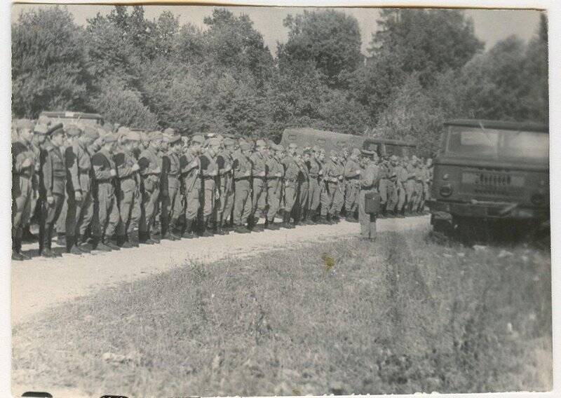 Фотография. Военнослужащие ВДВ на построении