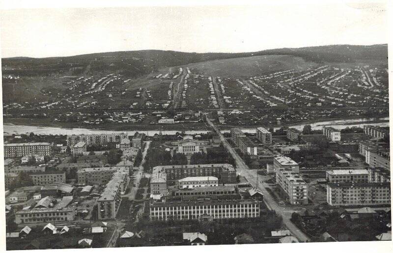 Фотография. Вид с горы Шихан на ул.Ленина (центр), п. Шубино.