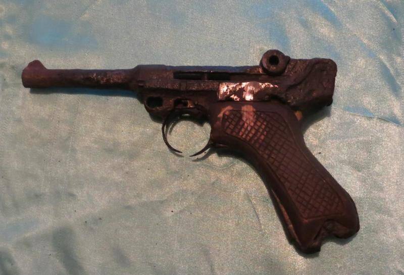 Пистолет Luger P08 Parabellum