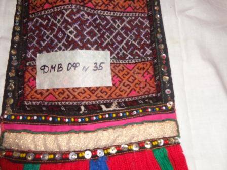 Кокошник марийский - нарядный головной убор из плотной ткани. Сзади вышивка в виде марийского орнамента.Низ украшен разноцветной бахромой и ажурным бисерным полотном