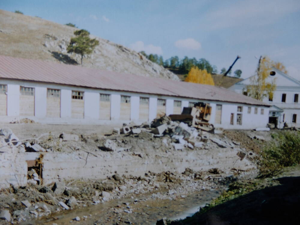 Фотография территории Колыванского камнерезного завода