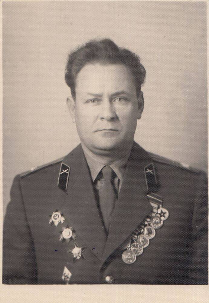 Фотография: Никольский Евгений Алексеевич, бывший командир взвода Подольского артиллерийского училища