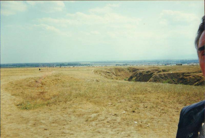 Фотография. Пейзаж вокруг палаток беженцев.