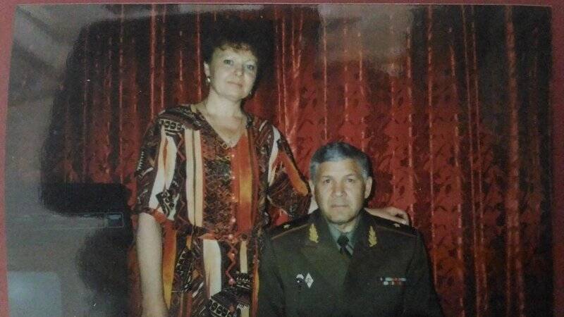 Фотография. Лотфуллин Марат (генерал майор) с женой