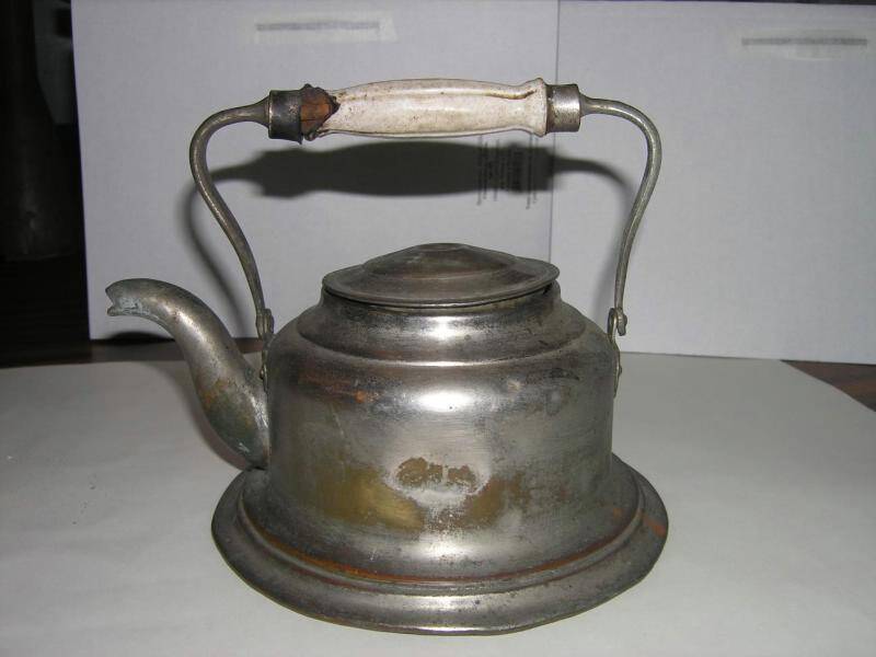 Чайник, никелированный