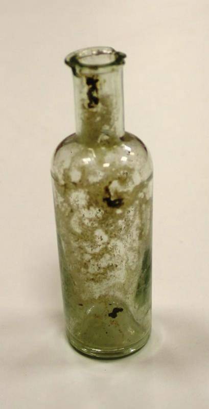 Бутылка, цилиндрической формы