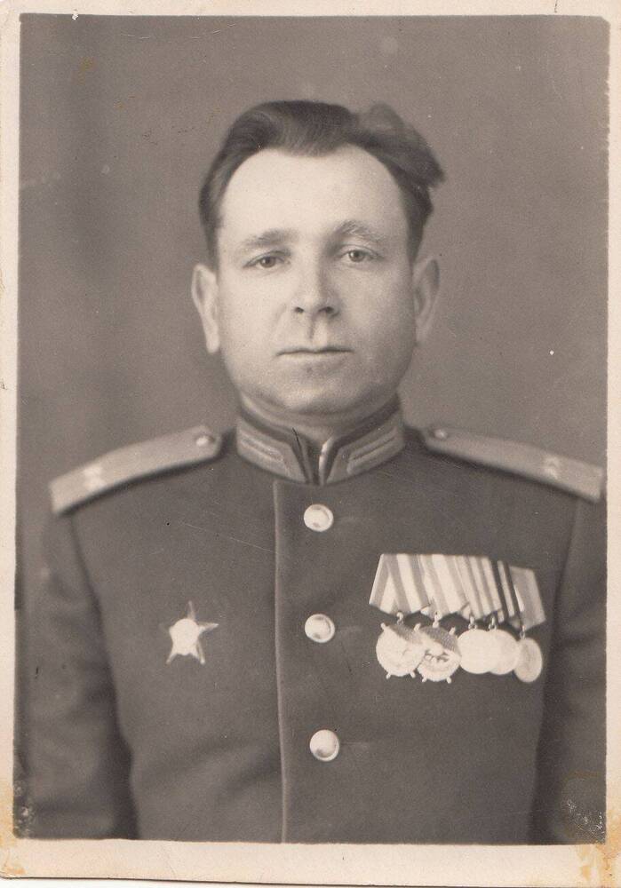 Фотография: Ищук Иван Степанович, бывший командир 12-й роты Подольского пехотного училища
