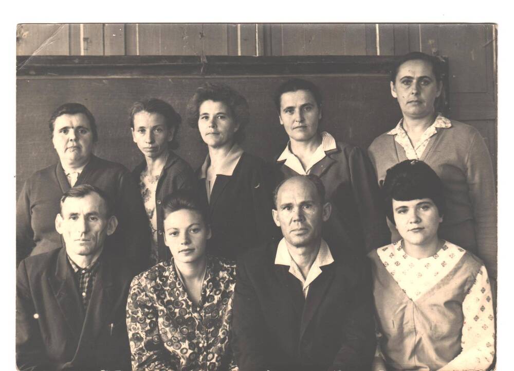 Фотография групповая. Учителя Валентиновской школы. 1964 г.