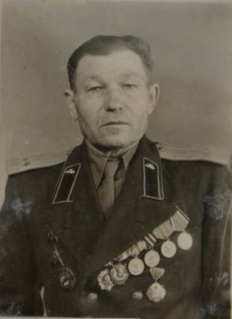 Фотопортрет. Персиянов Михаил Алексеевич, подполковник в отставке, командир 267 танкового полка.