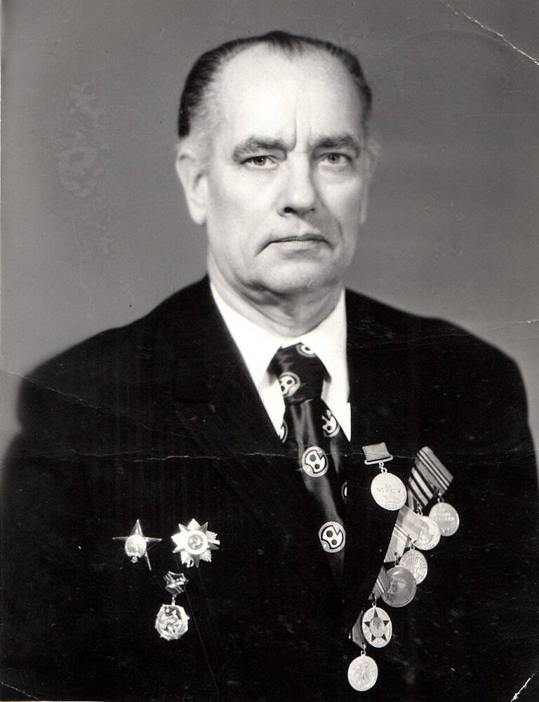 Фотография: Полковников Леонид Александрович, бывший курсант Подольского артиллерийского училища