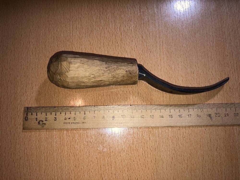 Кочедык для плетения лаптей, ручка деревянная крюк железный