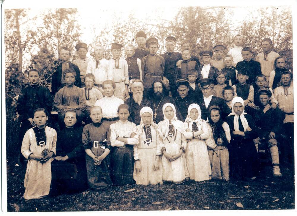 Выпуск Конганурского двухклассного училища, 1912 г.