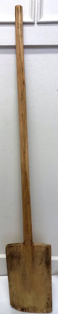 лопата деревянная