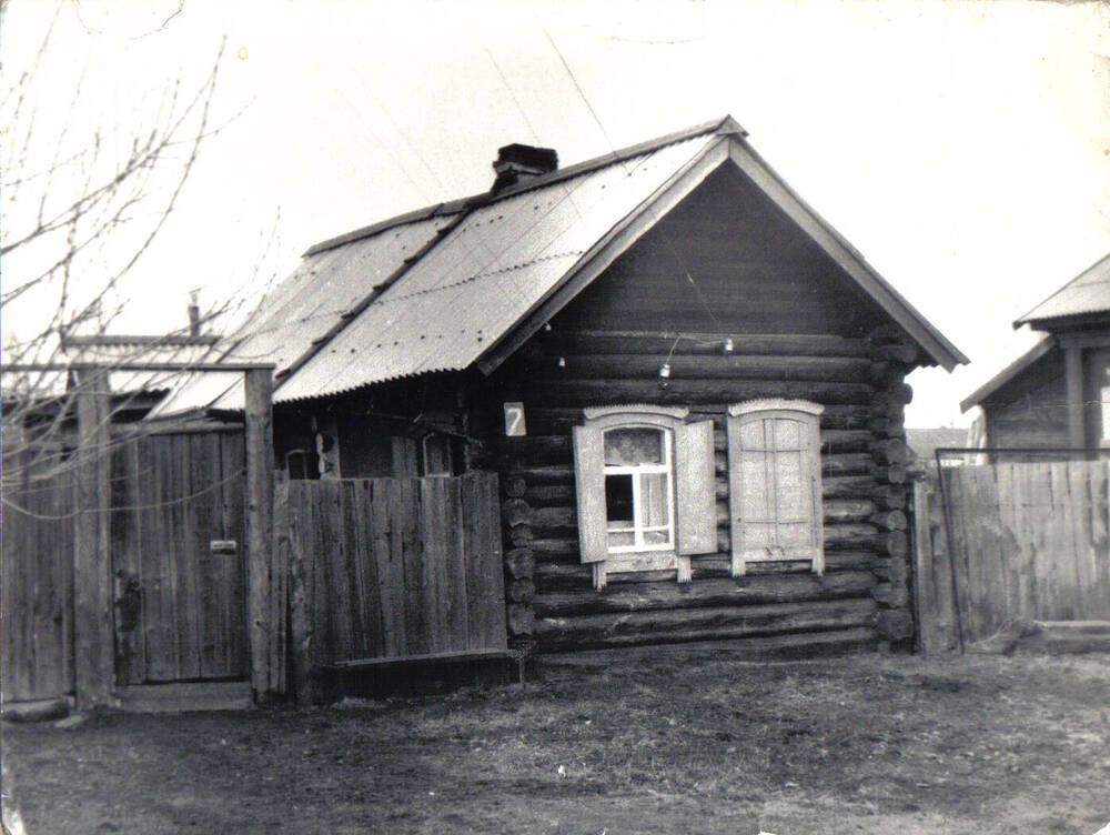 Фото. Дом, где родился В.А.Чивилихин, г.Мариинск.