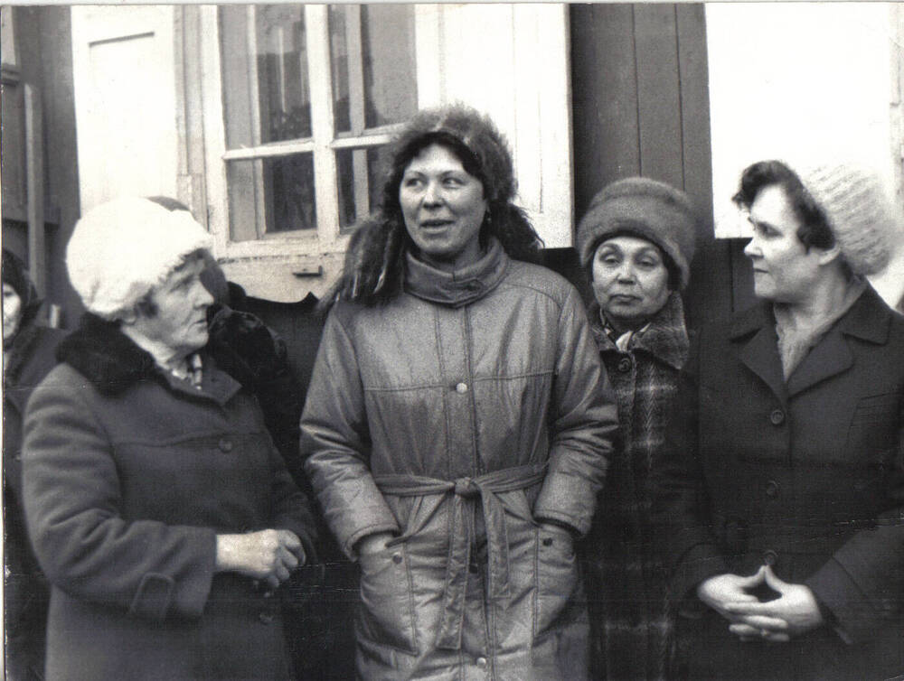 Фото. Собрание жителей ул.Толстовской 15 апреля 1985 года.