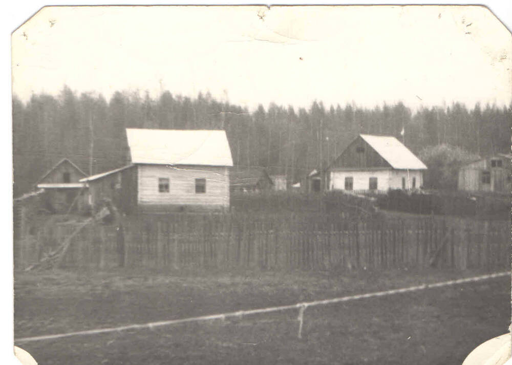 Фотография. Национальное село Усть-Ниман, в котором проживают эвенки. 1976 год.