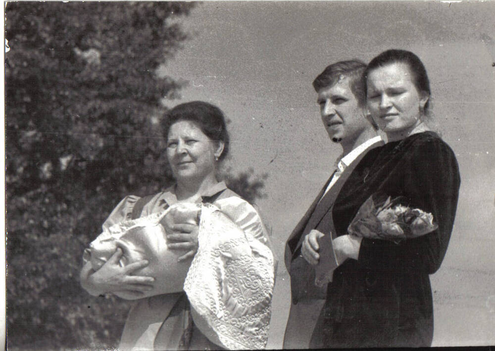 Фото. Обряд имя наречения , I Чивилихинские чтения 1986, г.Мариинск.