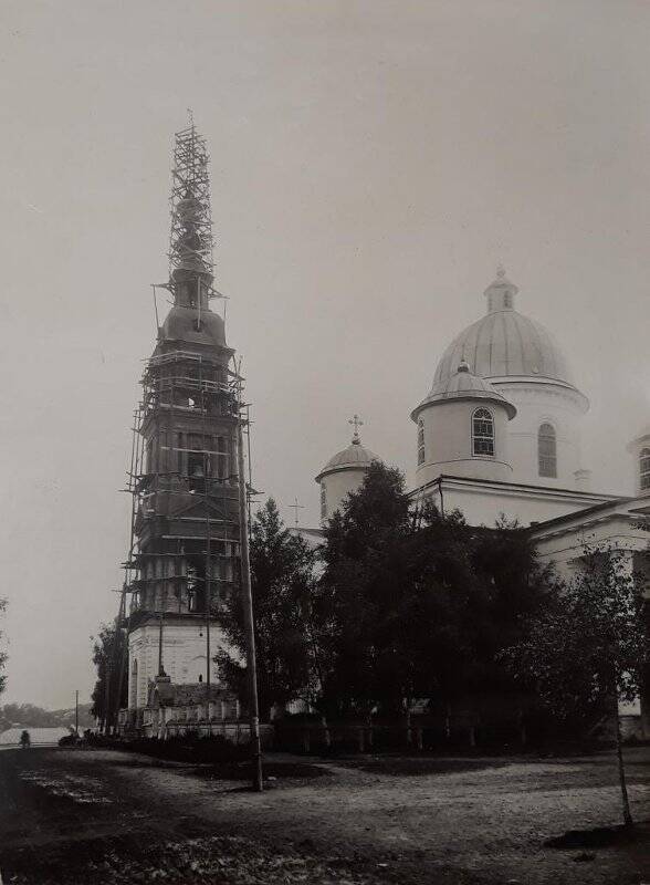 Фотография. Колокольня Успенского собора г. Кинешмы