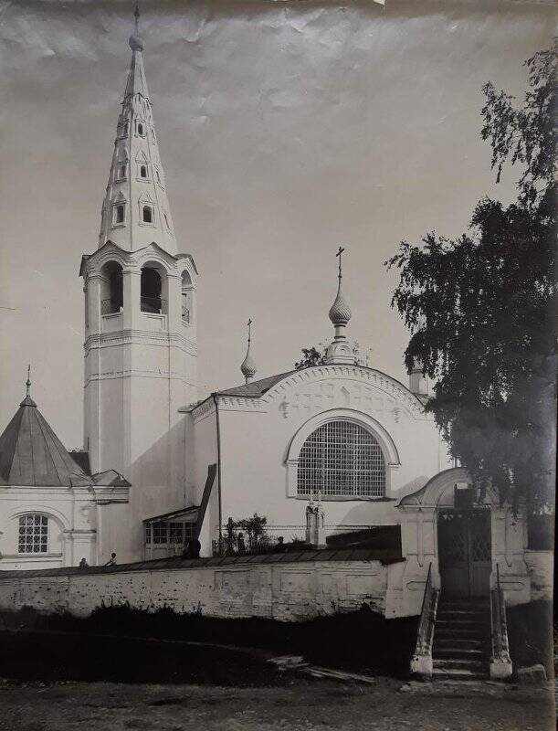 Фотография. Успенская церковь (летняя) г. Кинешмы