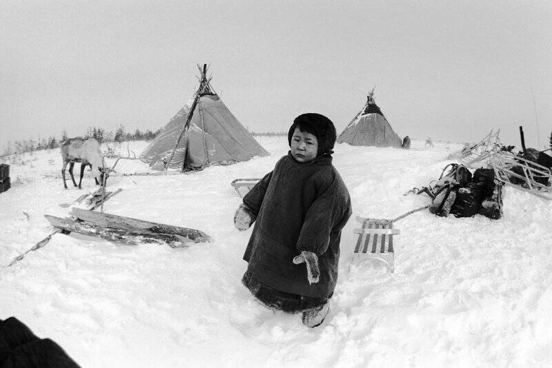 Фотография. Мальчик в национальной одежде. Из серии Лики Севера