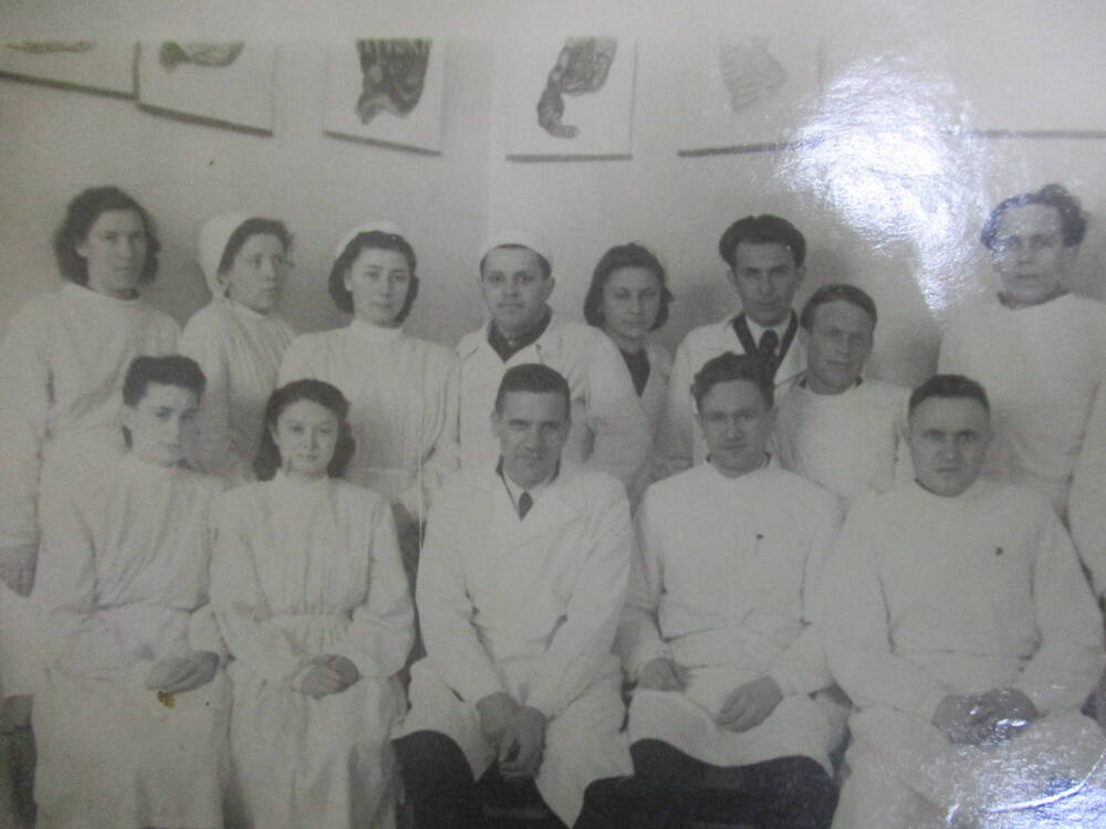 Фотография группа медработников в ЦРБ п.Конышевка