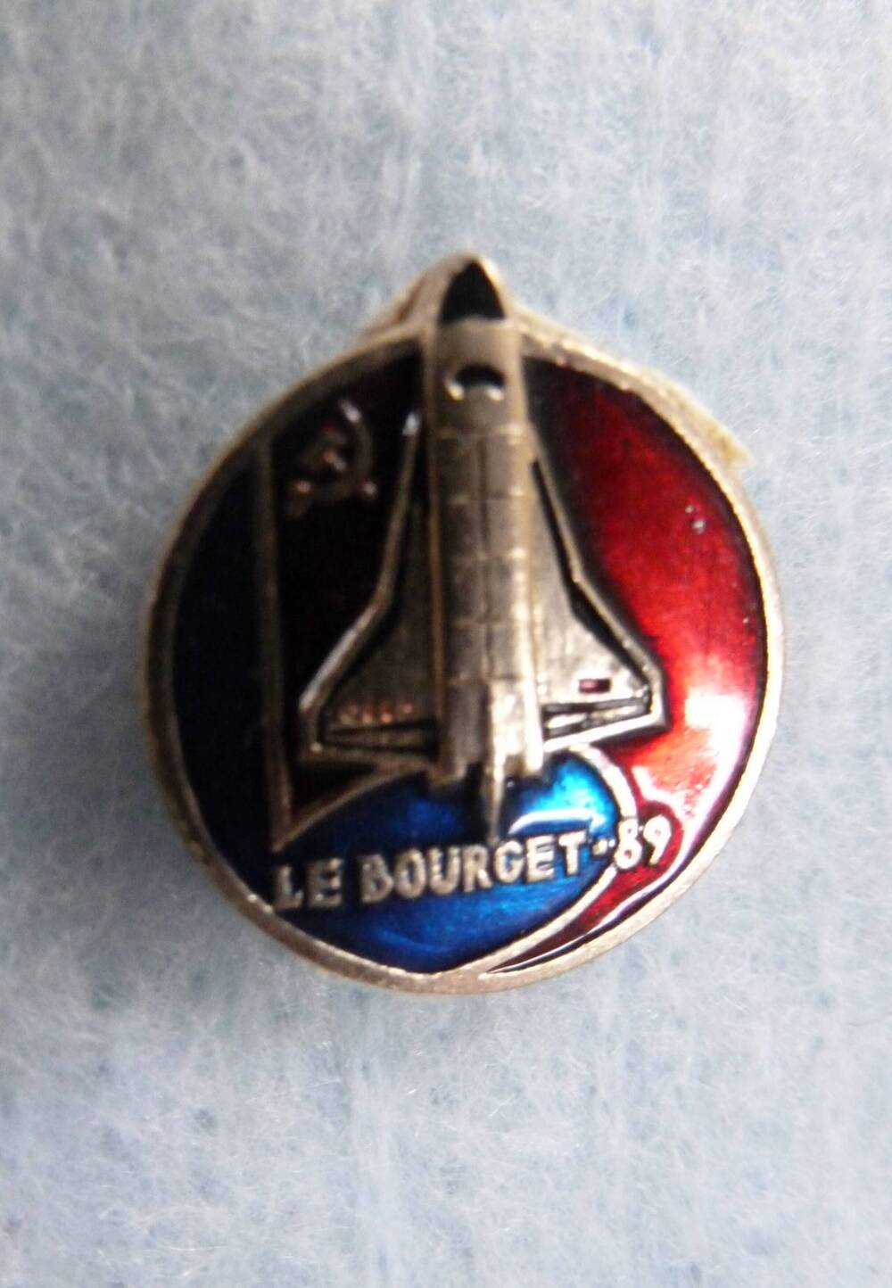 Значок «LE BOURGET 89».