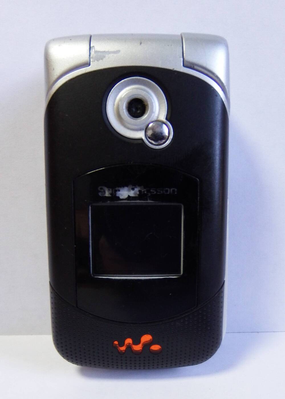 Мобильный телефон Sony Ericsson Z530i