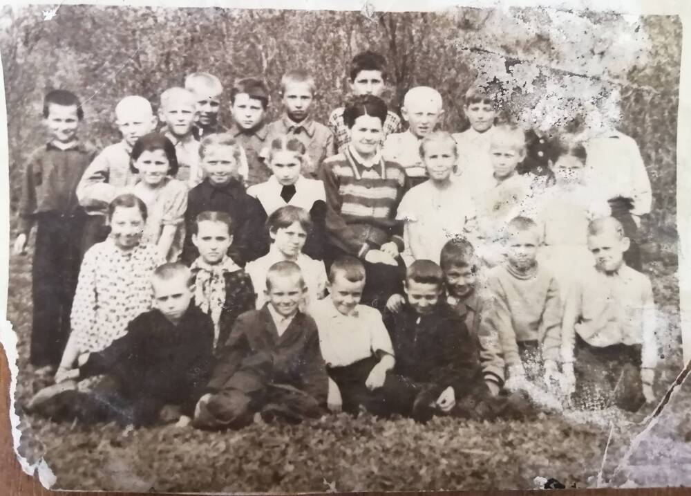 Фотография. Групповой портрет. Школьники Хотмыжской школы 1961 год.