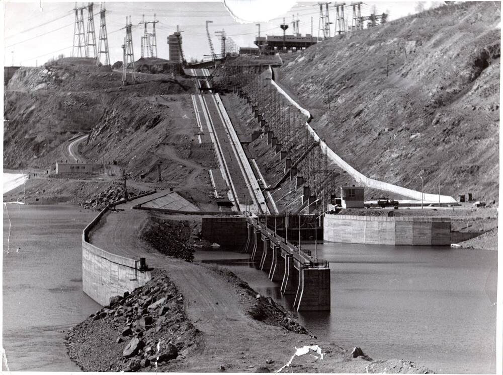 Фотография видовая. Панорама судоподъемника 1970-е годы.