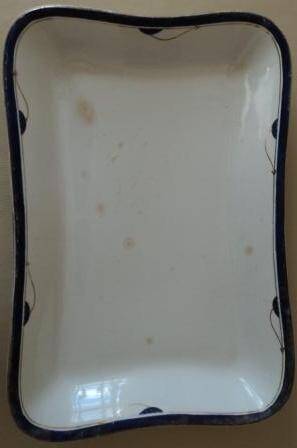 Блюдо, прямоугольной формы, голубая кайма с позолотой и орнаментом