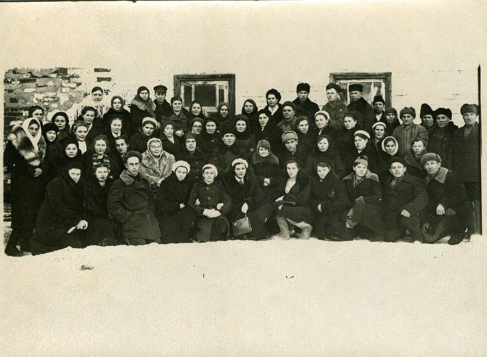 Фотография.Конференция врачей и фельдшеров Катав-Ивановского района. 1944г.